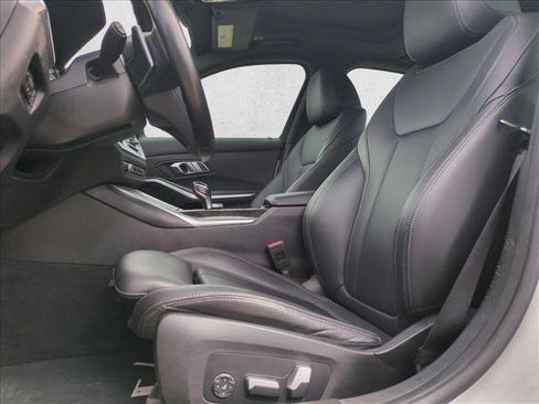 Used 2022 BMW 330i Sedan w/ Driving Assistance Package image 15