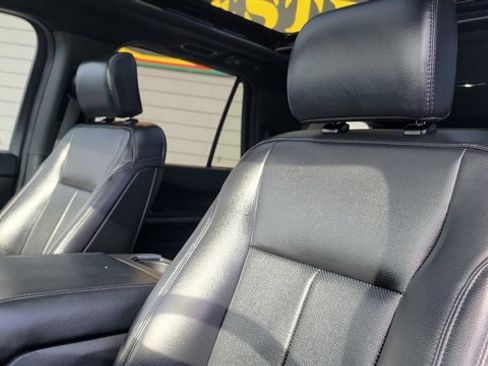 Used 2020 Ford Expedition XLT w/ Equipment Group 202A image 18