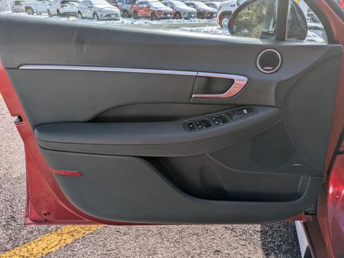 Used 2021 Hyundai Sonata SEL Plus w/ Tech Package image 9