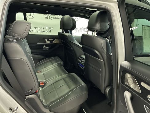 New 2025 Mercedes-Benz GLS 580 4MATIC image 13