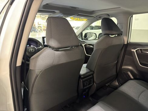 Used 2024 Toyota RAV4 XLE w/ Convenience Package FWD image 20
