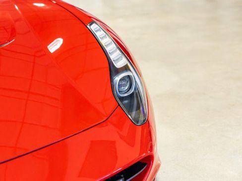 Used 2015 Ferrari California T RWD image 10