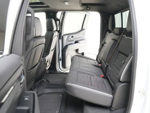 Used 2024 GMC Sierra 1500 AT4X image 87