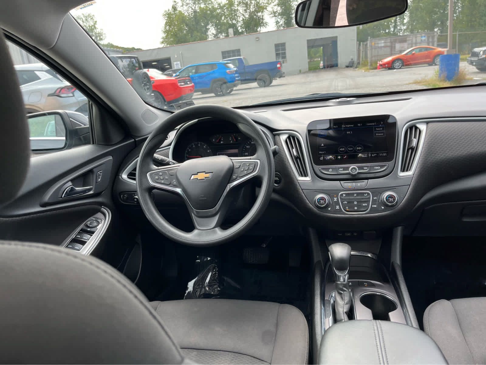 Used 2023 Chevrolet Malibu LT w/ Driver Confidence Package FWD image 24