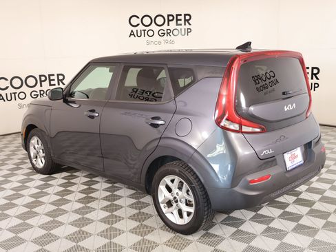 Used 2022 Kia Soul LX w/ Technology Package FWD image 21