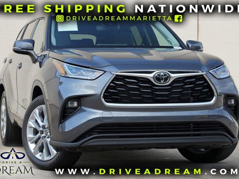 Used 2024 Toyota Highlander Limited AWD/4WD image 2