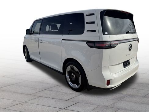 New 2025 Volkswagen ID. Buzz Pro S image 9