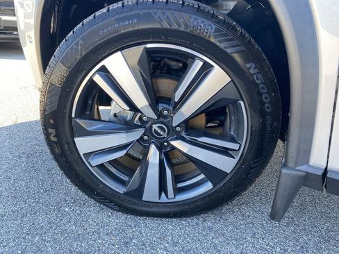 Used 2022 Nissan Rogue SL w/ SL Premium Package image 36