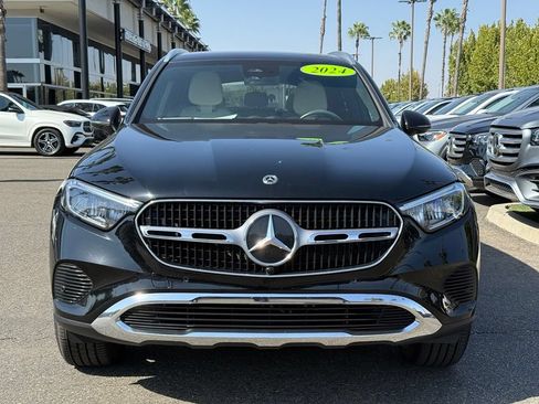 Used 2024 Mercedes-Benz GLC 300 4MATIC image 17