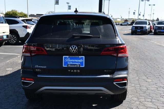 Used 2024 Volkswagen Taos SEL AWD/4WD image 6