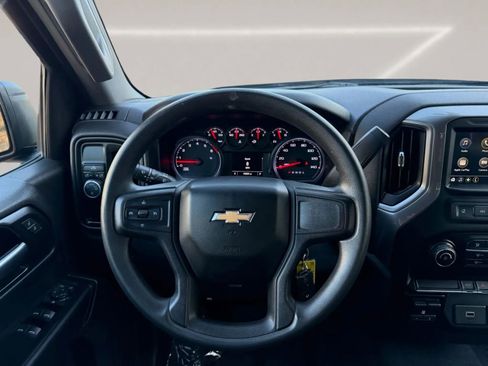 Used 2019 Chevrolet Silverado 1500 Custom w/ Custom Value Package RWD image 16