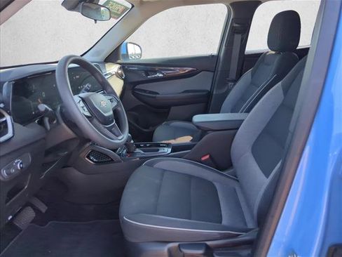 Used 2024 Chevrolet TrailBlazer LT w/ Driver Confidence Package AWD/4WD image 13
