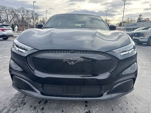 Used 2023 Ford Mustang Mach-E Select image 3