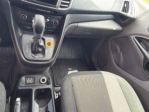 Used 2020 Ford Transit Connect XL FWD image 19