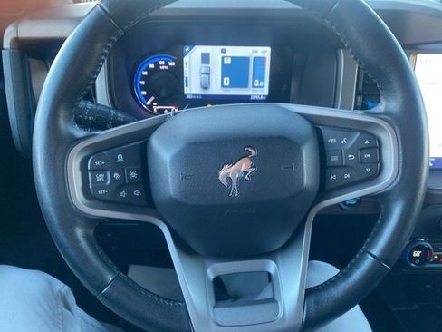 Used 2023 Ford Bronco Outer Banks image 17