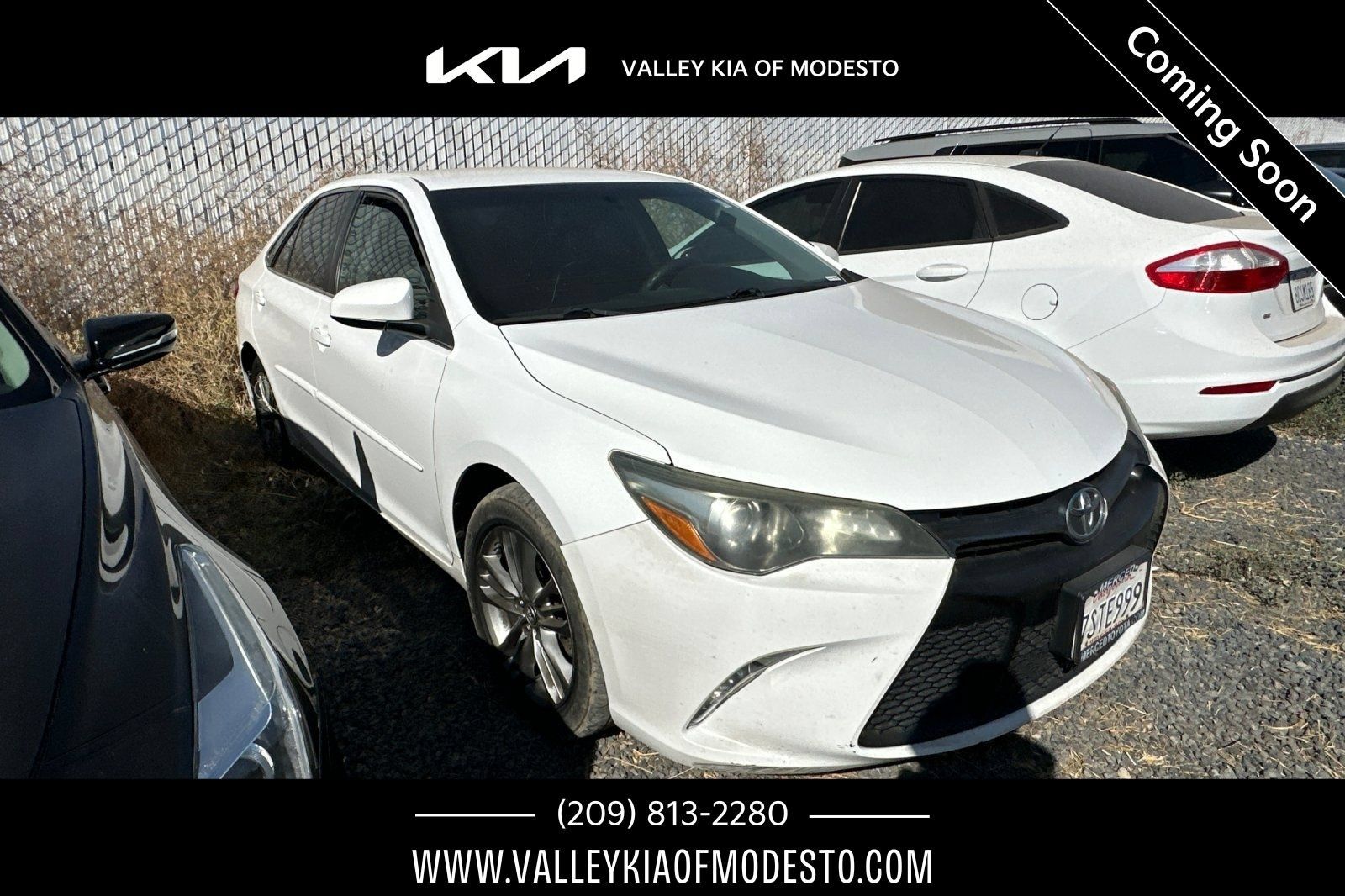 Used 2016 Toyota Camry SE FWD image 1