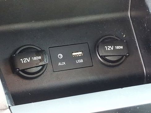 Used 2020 Hyundai Elantra SEL image 24