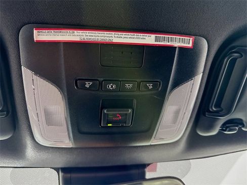 Certified 2022 Toyota Corolla SE image 18