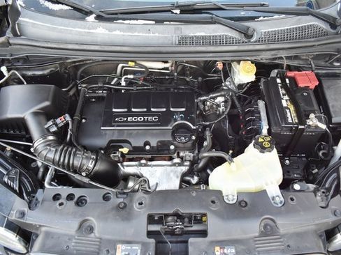 Used 2014 Chevrolet Sonic LT image 41