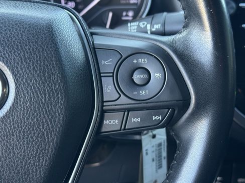 Used 2019 Toyota Camry SE image 23