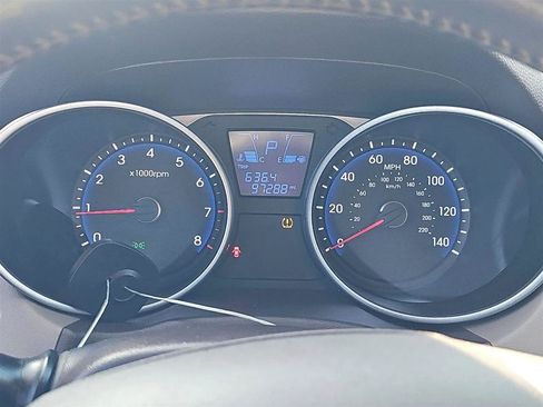 Used 2012 Hyundai Tucson GLS FWD image 18