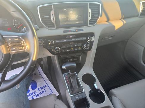 Used 2019 Kia Sportage EX FWD image 2