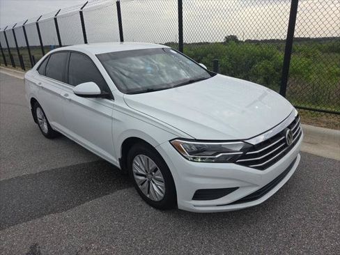 Used 2019 Volkswagen Jetta S FWD image 4