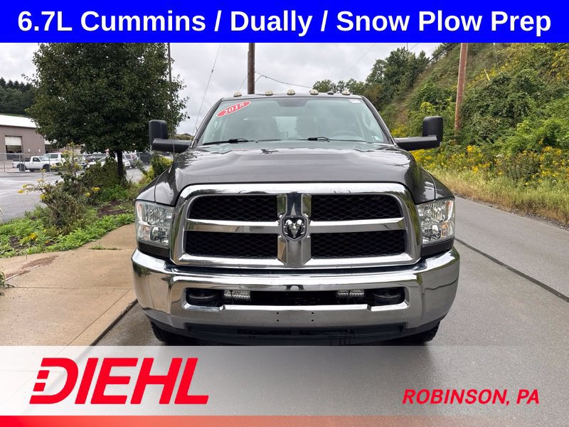 Used 2018 RAM 3500 Tradesman w/ Chrome Appearance Group AWD/4WD image 2