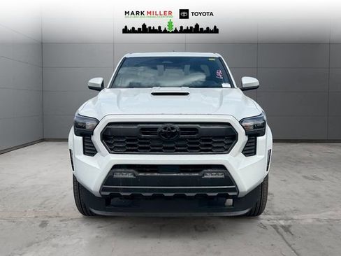 New 2026 Toyota Tacoma TRD Sport w/ TRD Sport Upgrade Package AWD/4WD image 8