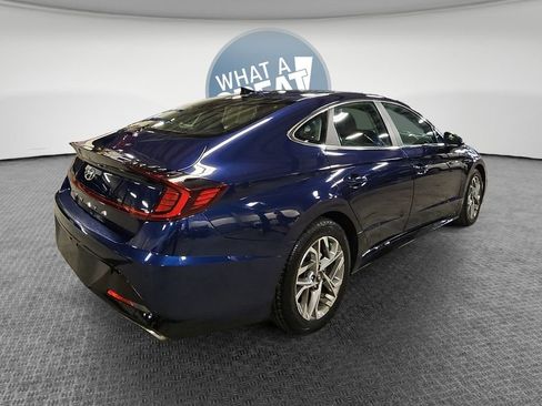 Used 2021 Hyundai Sonata SEL w/ Preferred Accessory Package image 3
