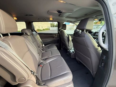 Used 2020 Honda Odyssey Elite image 25