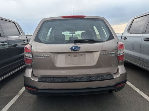 Used 2014 Subaru Forester 2.5i AWD/4WD image 5