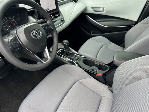 Used 2024 Toyota Corolla SE image 11