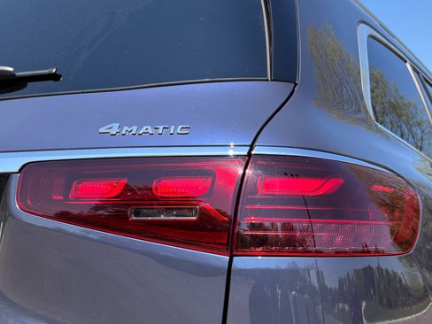 Used 2024 Mercedes-Benz GLS 580 4MATIC image 53