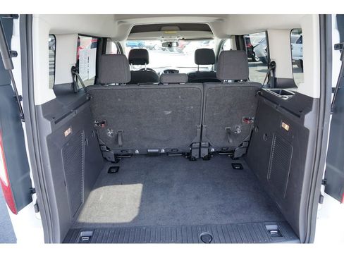 Used 2016 Ford Transit Connect XLT image 26