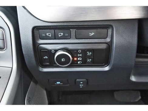 Used 2023 Ford F250 Lariat w/ Tremor Off-Road Package image 20