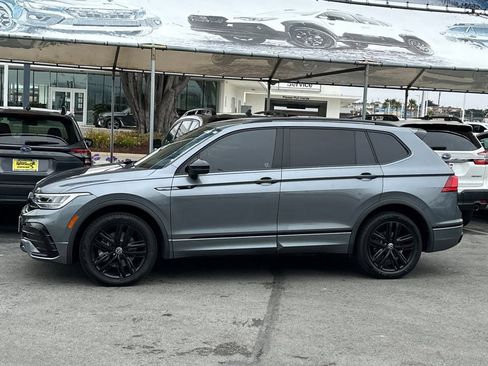 Used 2022 Volkswagen Tiguan SE R-Line FWD image 7