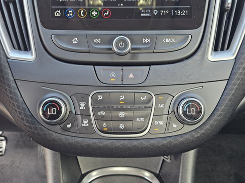 Used 2024 Chevrolet Malibu LT image 26