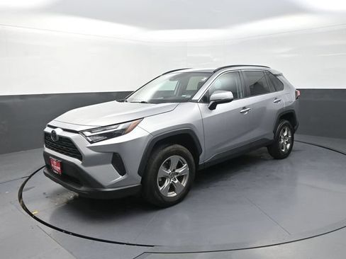 Used 2024 Toyota RAV4 XLE FWD image 3