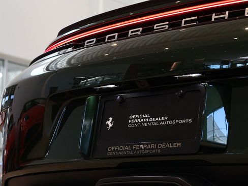 Used 2026 Porsche 911 GT3 RWD image 16