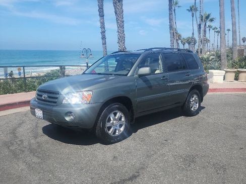 Used 2007 Toyota Highlander Sport AWD/4WD image 2