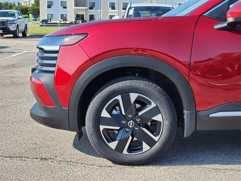 New 2025 Nissan Kicks SV w/ SV Premium Package image 6