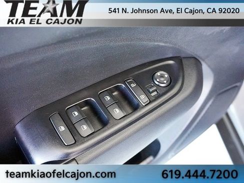 Used 2022 Hyundai Venue Limited w/ Cargo Package FWD image 23