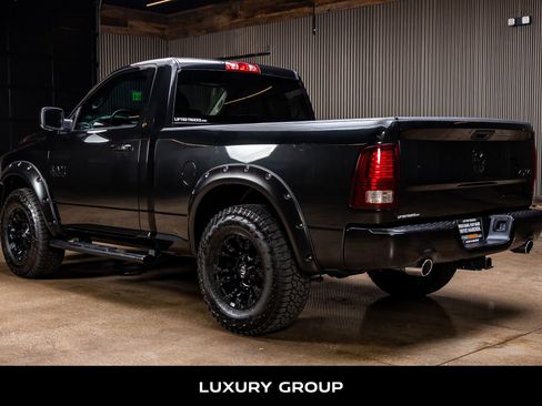 Used 2017 RAM 1500 Sport w/ Black Ram 1500 Sport Group image 6