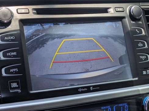 Used 2015 Toyota Highlander Limited AWD/4WD image 7