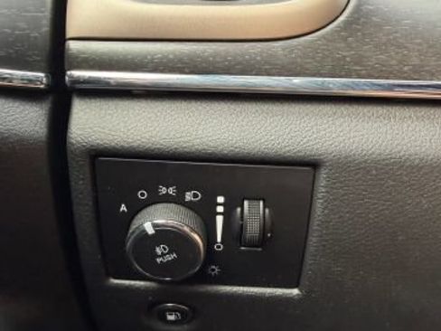 Used 2017 Jeep Grand Cherokee Limited AWD/4WD image 22