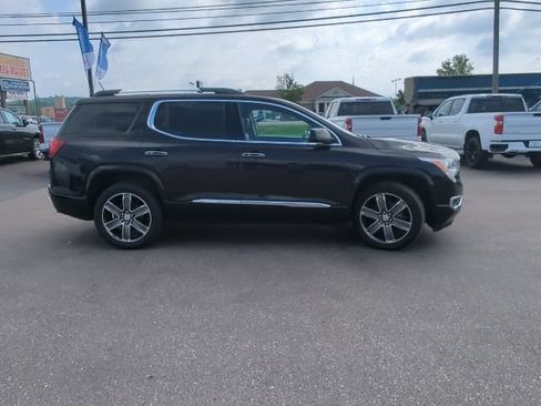 Used 2018 GMC Acadia Denali w/ Technology Package AWD/4WD image 30