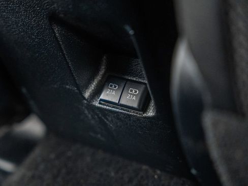 Certified 2022 Toyota 4Runner TRD Off-Road Premium image 36