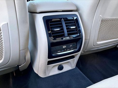 Used 2019 BMW X3 sDrive30i w/ Driving Assistance Package image 10