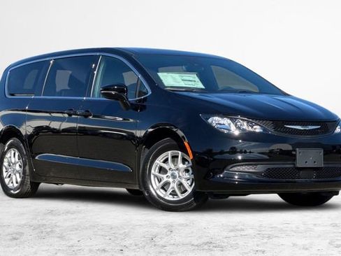 New 2025 Chrysler Voyager LX image 2